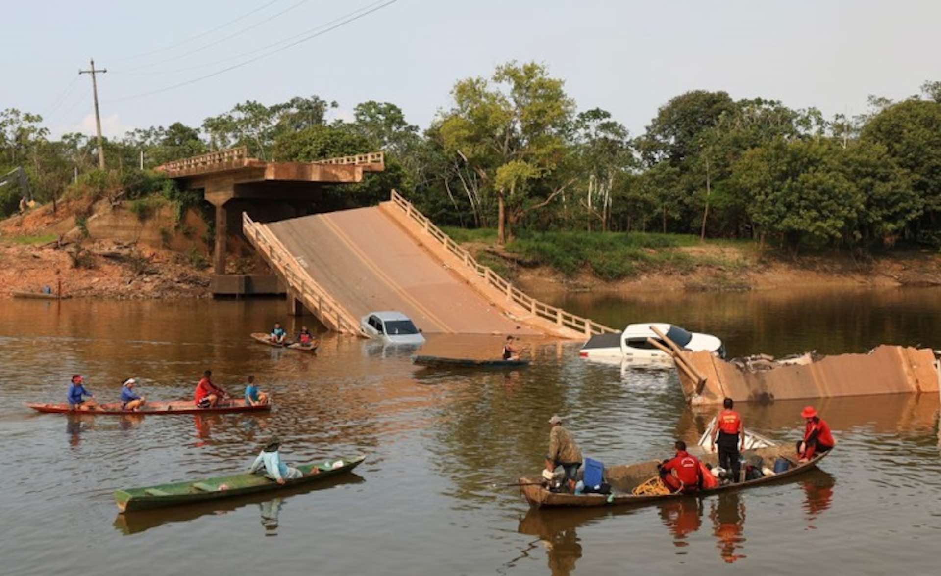Three killed, 15 missing in Brazilian Amazonas after bridge collapses